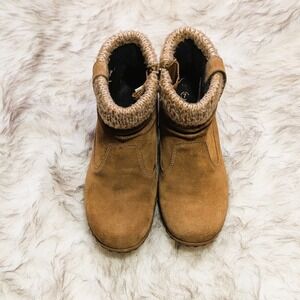 Khombu Women's Laura All Weather Boots Suede Bootie Knitted Collar Zipper Size 7